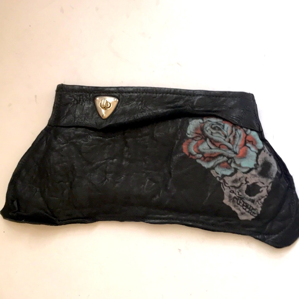 GRAIL printed skull leather clutch in Black